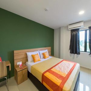 Lavana Hotel Batu Caves